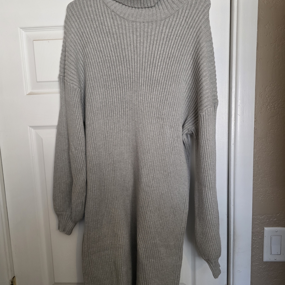 Baltic Born Gray Ribbed Midi Dress